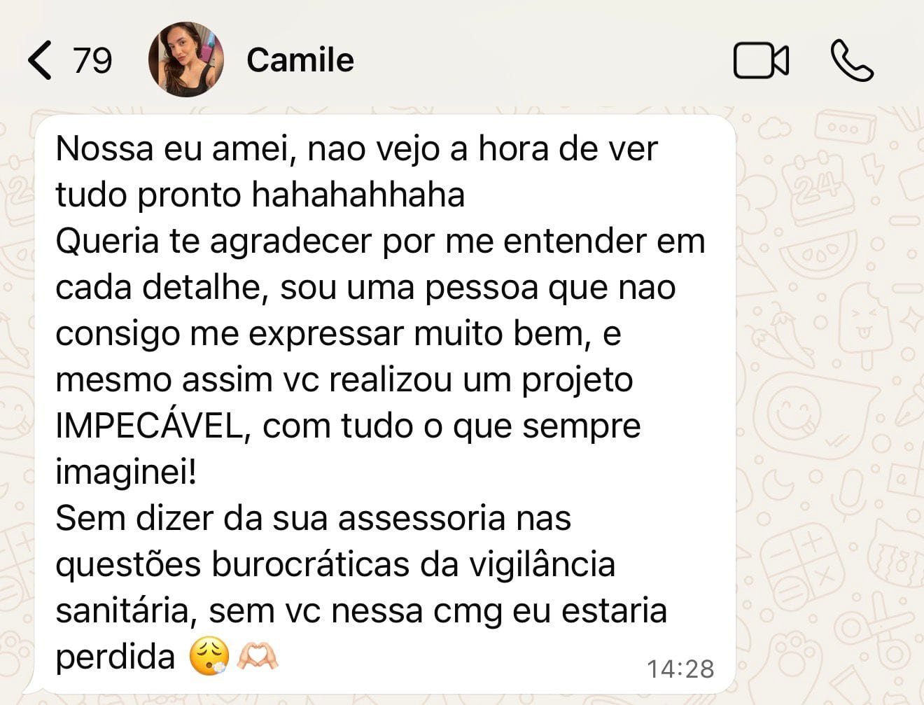 Feedback da cliente Camile sobre projeto de consultorio